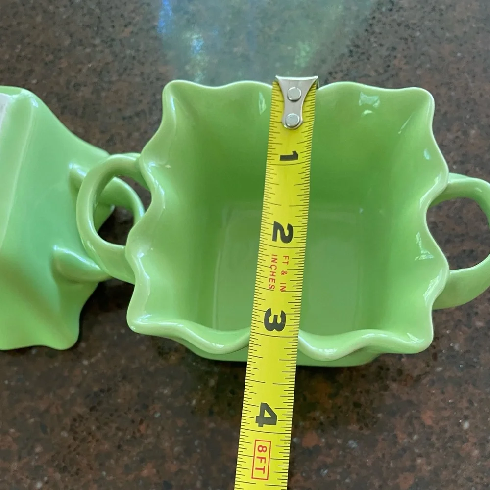 Crate&Barrel Vintage 2004 Green Stoneware Ruffle Basket Set of three items NWT